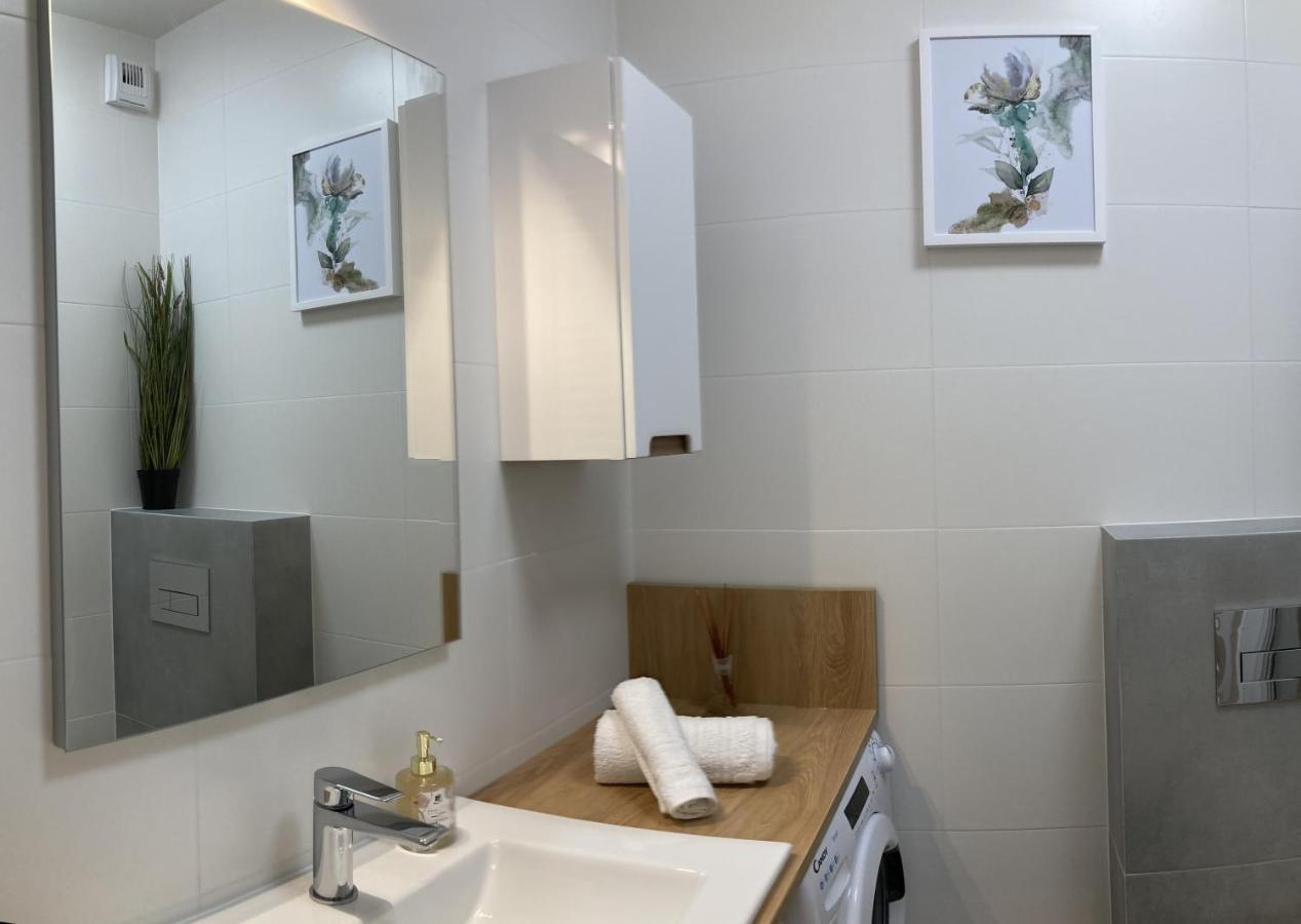 Apartament Studio Perla 2 Lublin Bagian luar foto